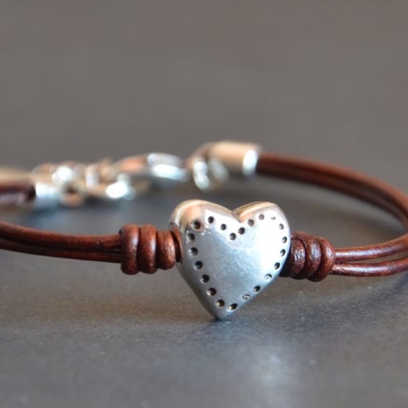 Free People Jewelry - Boho Heart Bracelet #2320